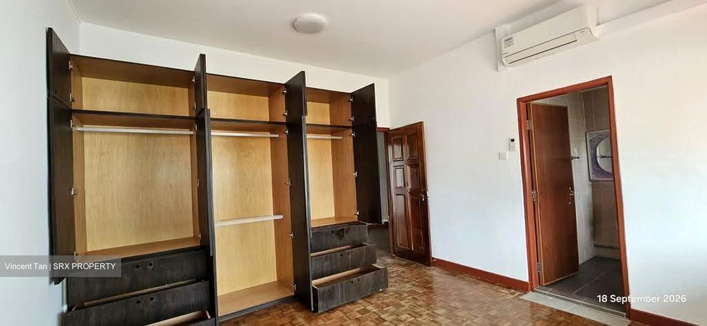Golden Hill Estate (D19), Terrace #629234841